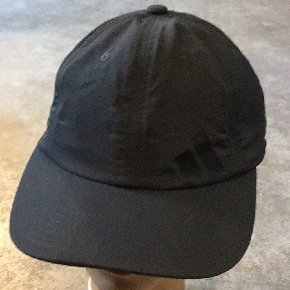 Adidas lightweight baseball cap hat
